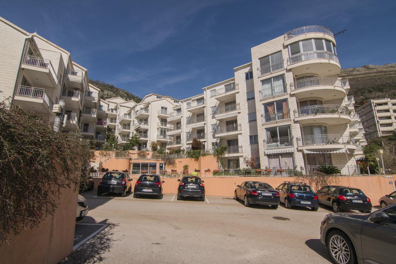 Dolce * Petrovac